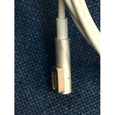 Apple 原廠火牛適配器(14.5V 3.1A 45W) L頭